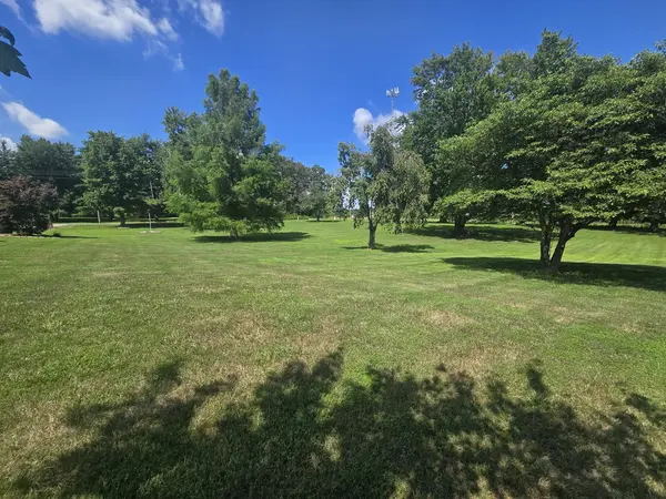11957 E Harrison RD, Mt Vernon, IL 62864