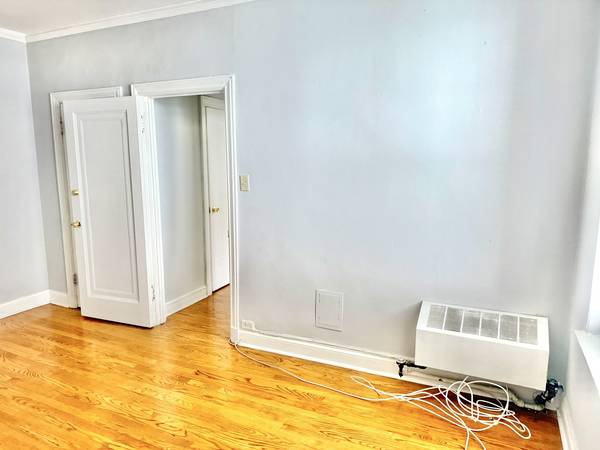 6101 N Sheridan RD #11E, Chicago, IL 60660