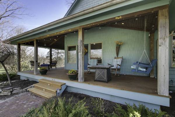859 Old Kirk RD, Geneva, IL 60134