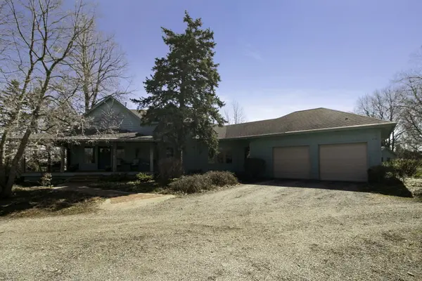 859 Old Kirk RD, Geneva, IL 60134