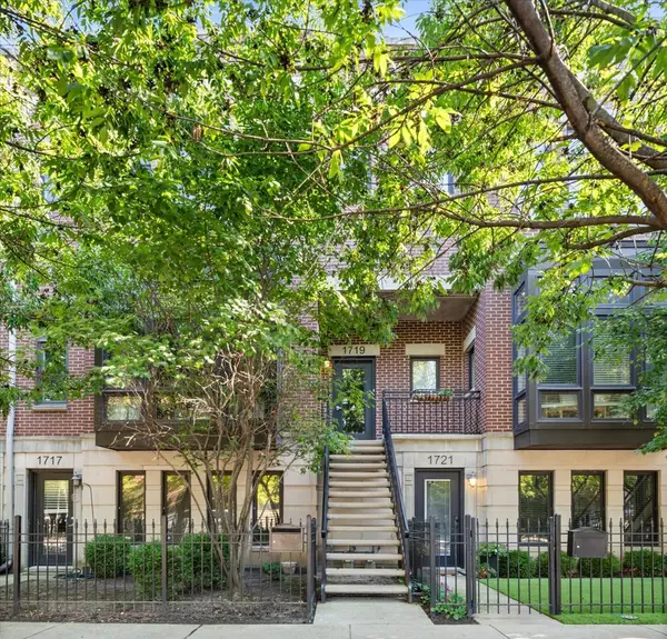 1719 W George ST, Chicago, IL 60657