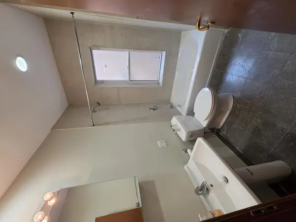 1748 E 73RD PL #2E, Chicago, IL 60649