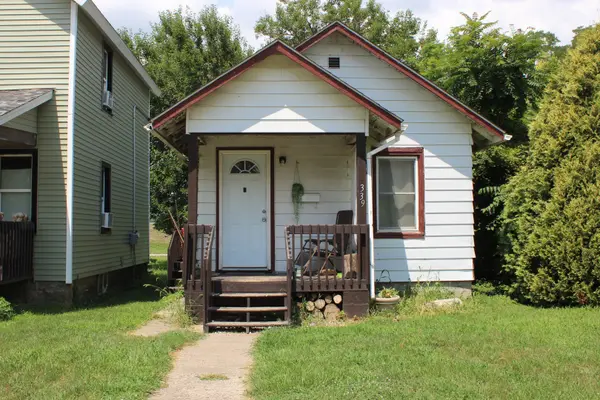 339 12th ST, East Moline, IL 61244