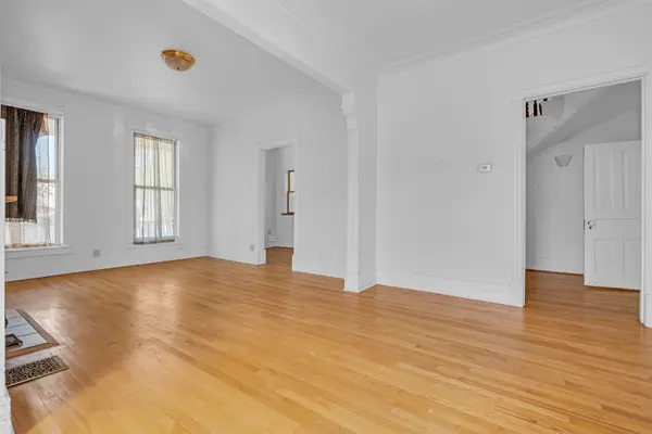 5445 S Dorchester AVE, Chicago, IL 60615