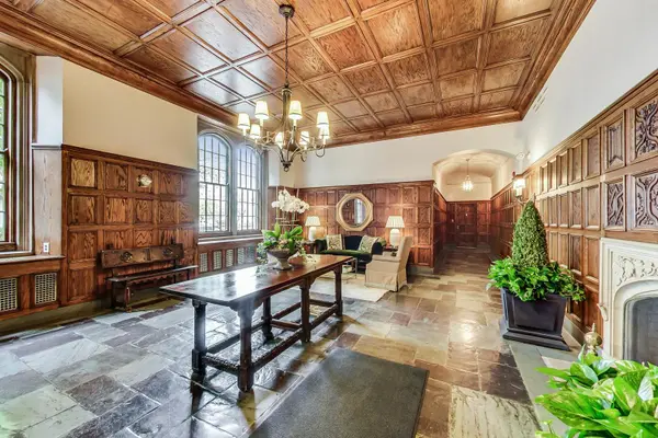 1120 N Lake Shore DR #16B, Chicago, IL 60611