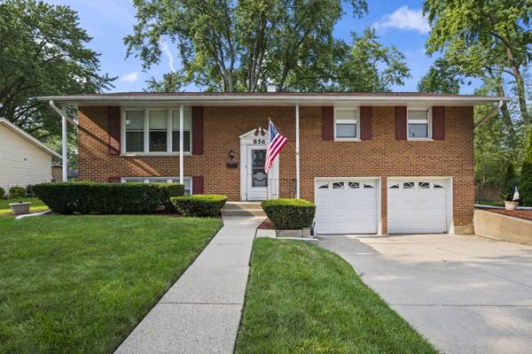 856 E Sayles DR, Palatine, IL 60074