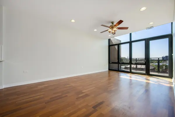 3946 N Ravenswood AVE #607, Chicago, IL 60613