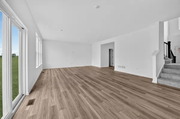 180 Blazing Star TRL, Oswego, IL 60543