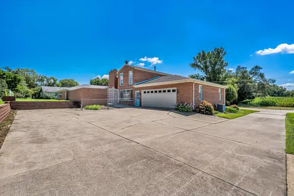 217 W Frank ST, Geneseo, IL 61254