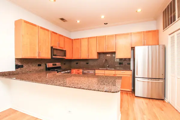 945 N Kingsbury ST #119, Chicago, IL 60610