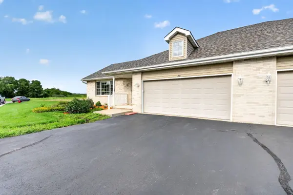 202 Dusty TRL #202, Coal City, IL 60416