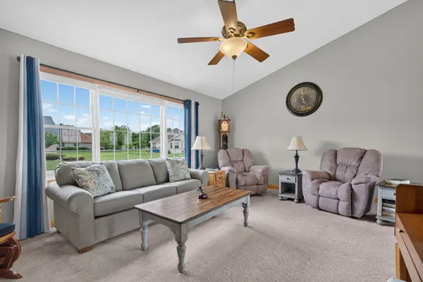 202 Dusty TRL #202, Coal City, IL 60416