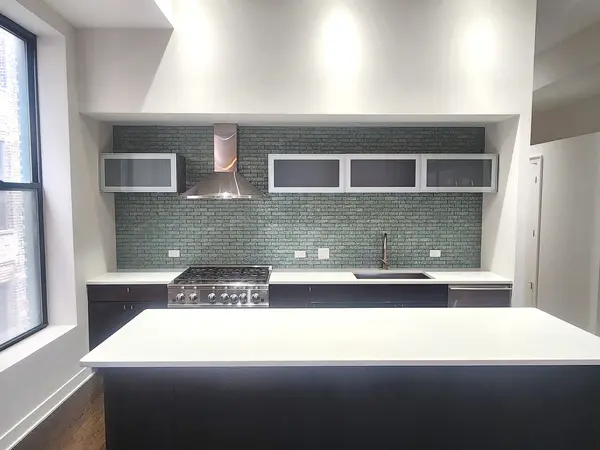 114 N Aberdeen ST #3, Chicago, IL 60607