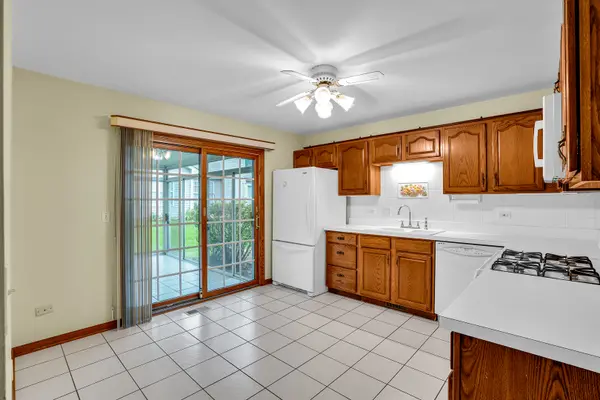 21364 Silktree CIR #21364, Plainfield, IL 60544