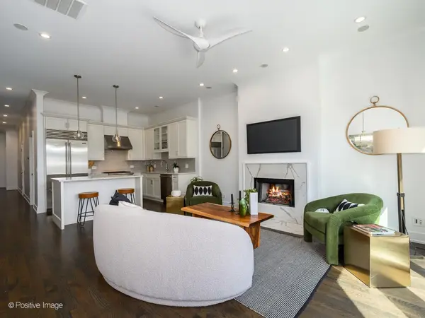 1038 W Diversey Pkwy #3E, Chicago, IL 60614