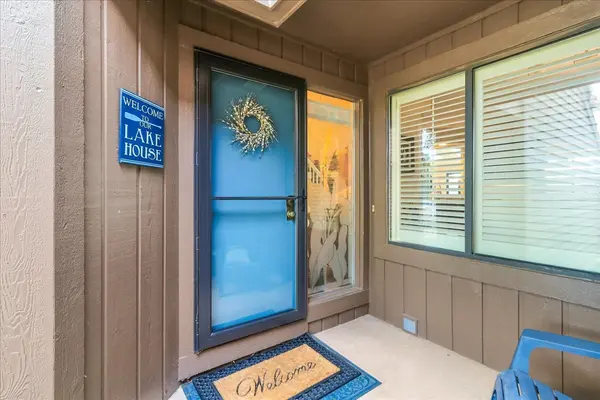 355 Indian PT, Lake Barrington, IL 60010