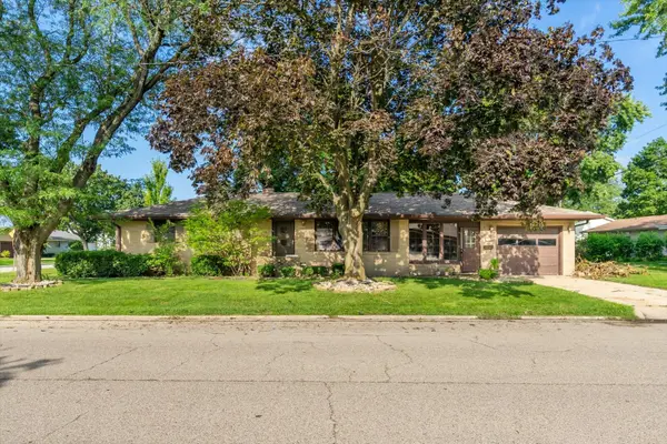 2304 Plum ST, Peru, IL 61354