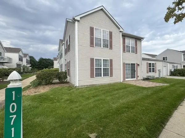 1071 Symphony DR, Aurora, IL 60504