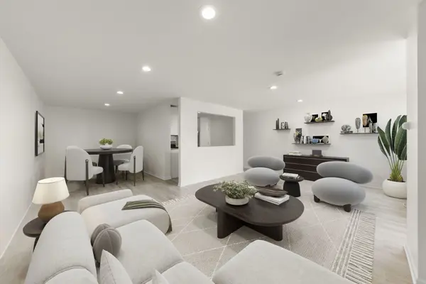 151 N Kenilworth AVE #4G, Oak Park, IL 60301