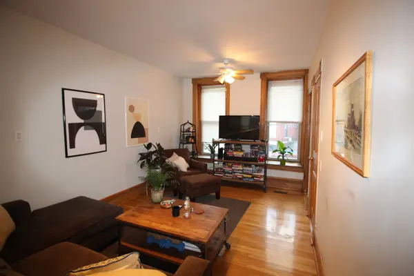 1736 W Beach AVE, Chicago, IL 60622