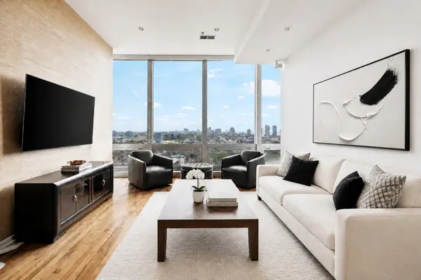 500 W Superior ST #1708, Chicago, IL 60654