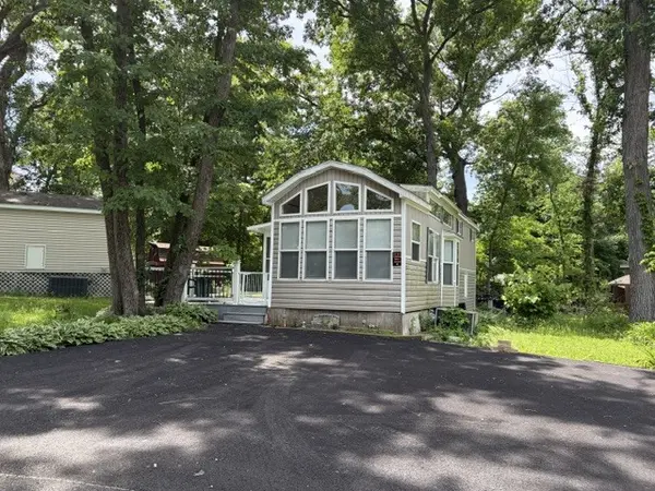 2795 E 28th Lot 1401 RD, Seneca, IL 61360