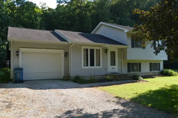 435 Public ST, Tiskilwa, IL 61368
