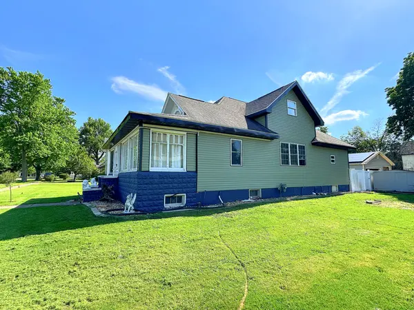 401 S Jackson ST, Flanagan, IL 61740