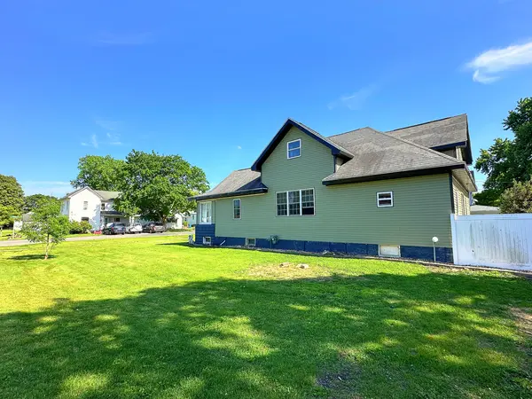 401 S Jackson ST, Flanagan, IL 61740