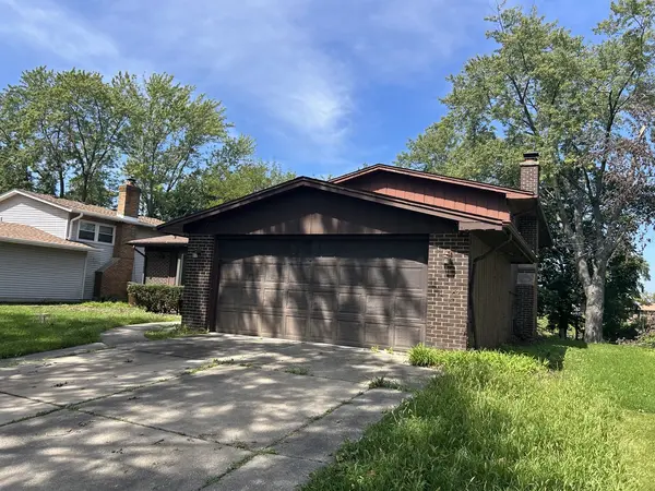 22460 Lakeshore DR, Richton Park, IL 60471