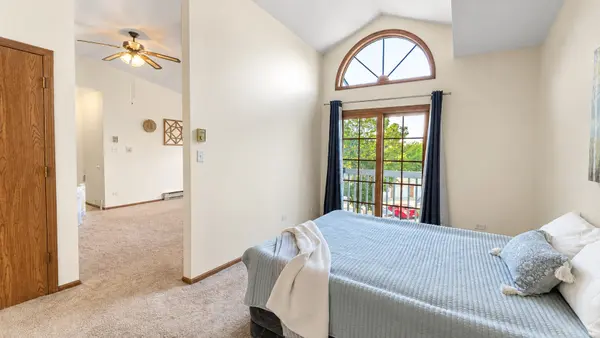 4312 W Shamrock LN #3C, Mchenry, IL 60050