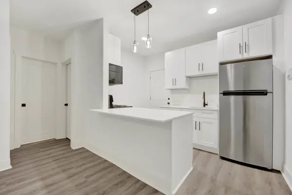 6403 N Wayne AVE #2D, Chicago, IL 60626