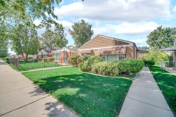 12822 S Peoria ST, Chicago, IL 60643