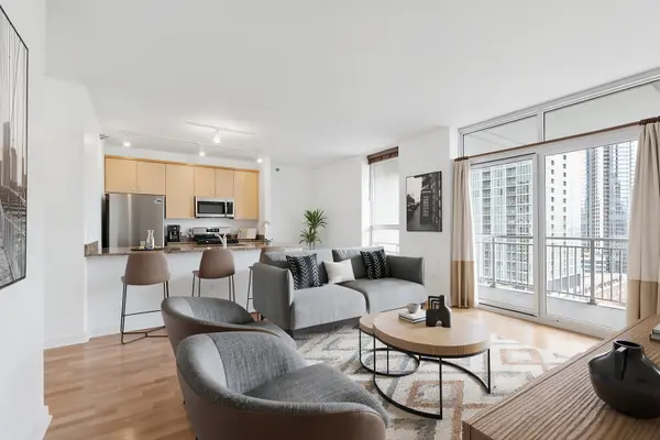 330 W GRAND AVE #1403, Chicago, IL 60654