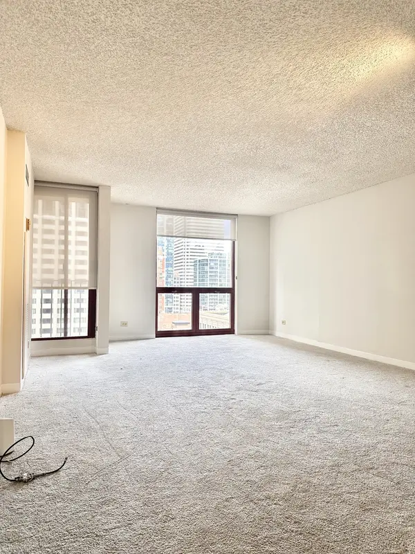 200 N Dearborn ST #2005, Chicago, IL 60601