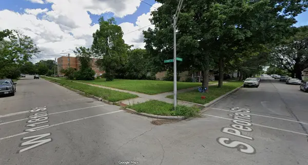11801 S Peoria ST, Chicago, IL 60643