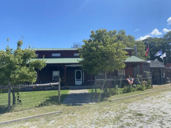 9860 Us-421, Francesville, IN 47946
