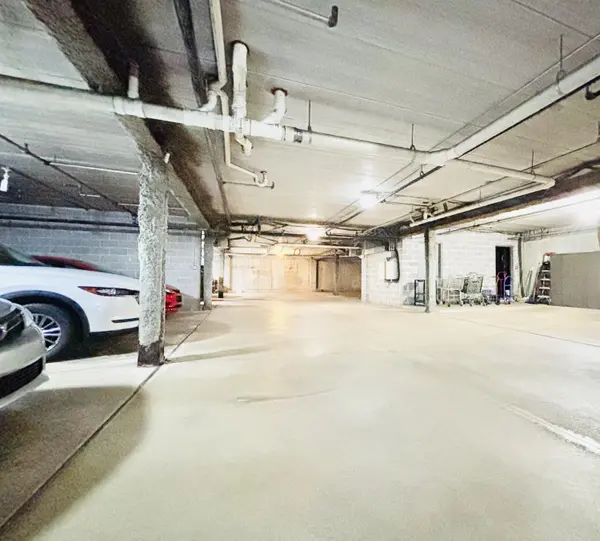 402 Sturdy RD #2c, Valparaiso, IN 46383