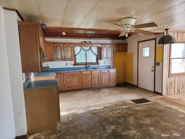 3882 E 200, La Porte, IN 46350
