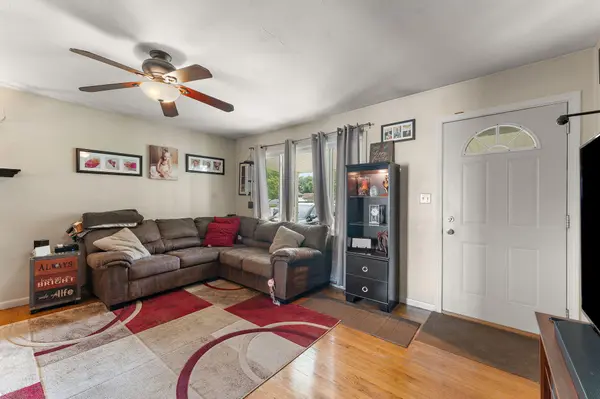 409 N Glenwood Drive, Griffith, IN 46319
