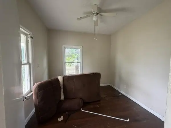 414 E Fairview Avenue, South Bend, IN 46614