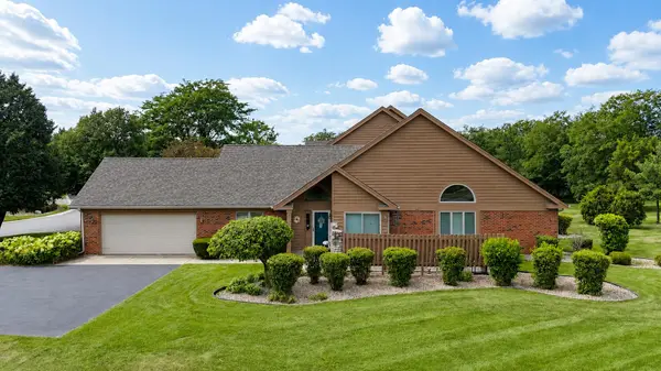 949 Cornwallis LN, Munster, IN 46321