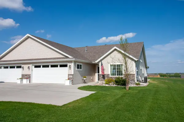 1827 S Cascade ST, Fergus Falls, MN 56537