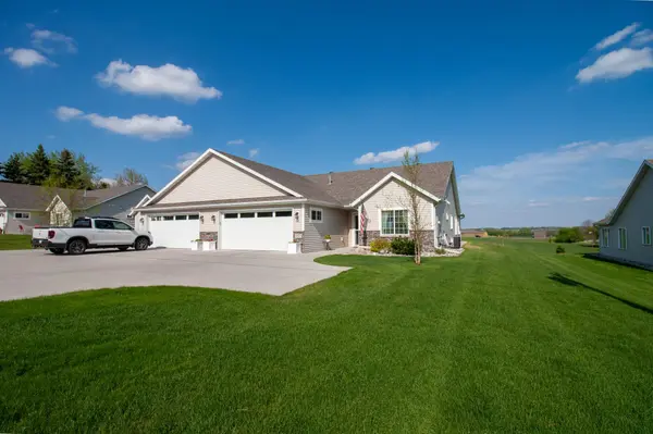 1827 S Cascade ST, Fergus Falls, MN 56537