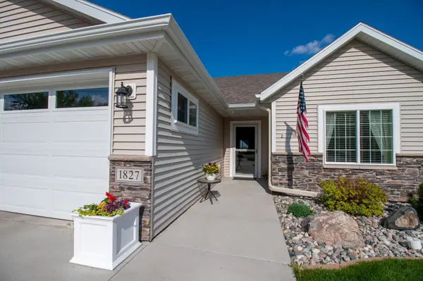 1827 S Cascade ST, Fergus Falls, MN 56537