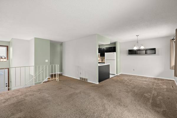 408 Pleasant DR, Hastings, MN 55033