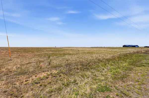 8 Timberlake CT, Byers, CO 80103