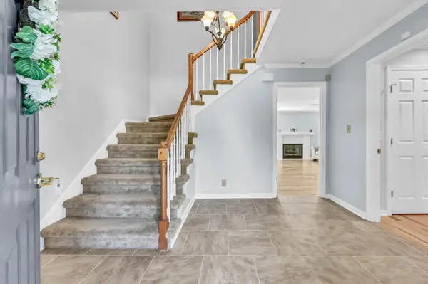 2207 Tom Dr, Clarksville, TN 37043