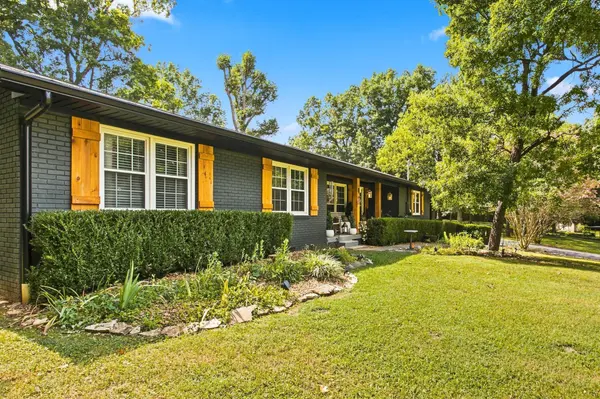 1000 Cheryl Dr, Lewisburg, TN 37091