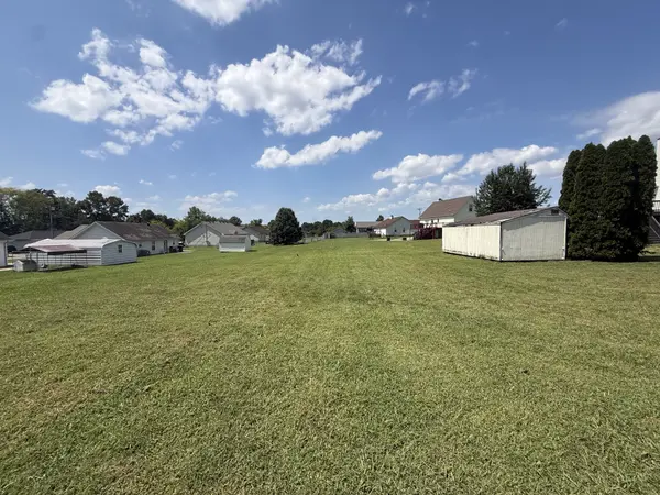 3382 Summerfield Dr, Clarksville, TN 37042